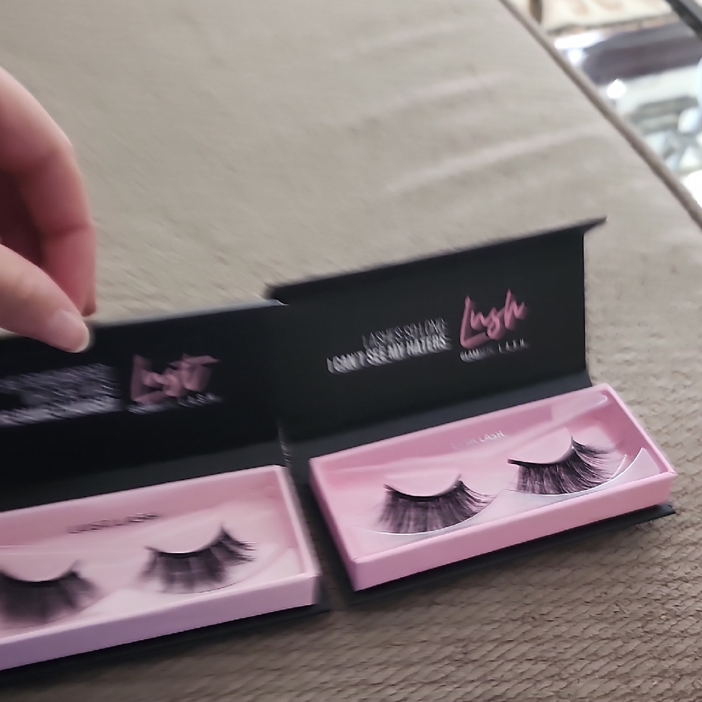 Lush Dramatic Black Lashes